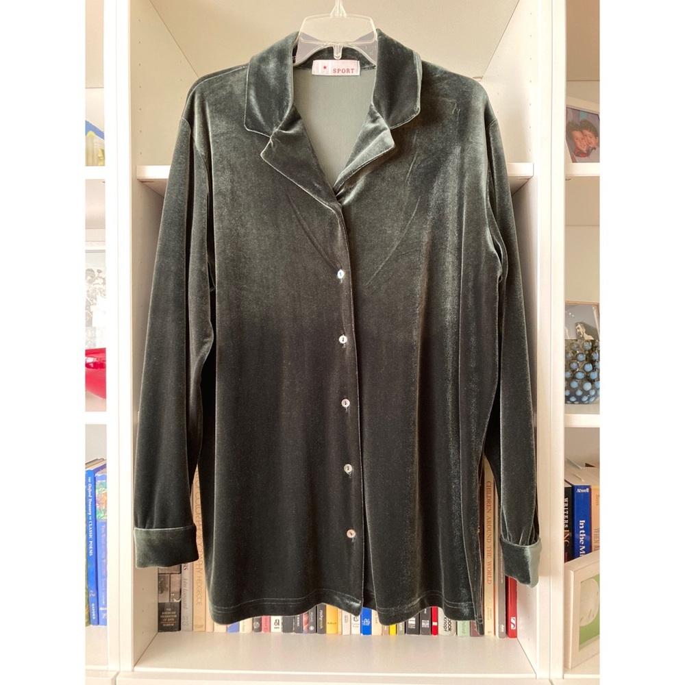 NWOT LT Sport velour velvet top, size S